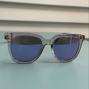 Blenders Grove Polarized Sunglasses in Lilac Lush